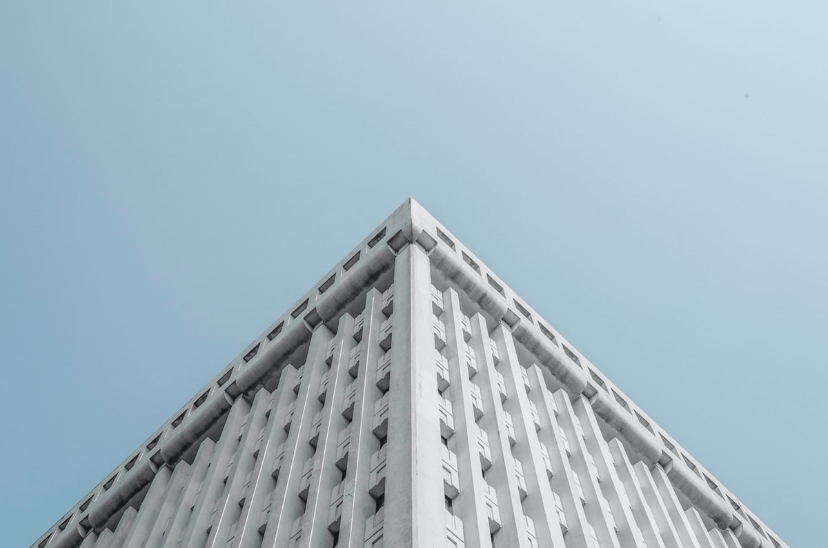 利物浦强势回应阿森纳！斯洛特麾下“铁打核心”浮现——五大焦点解析